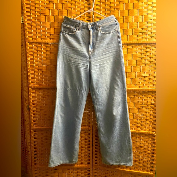 Levi’s High Loose Jean | High Waist Wide Leg Light Wash Denim - Picture 3 of 10